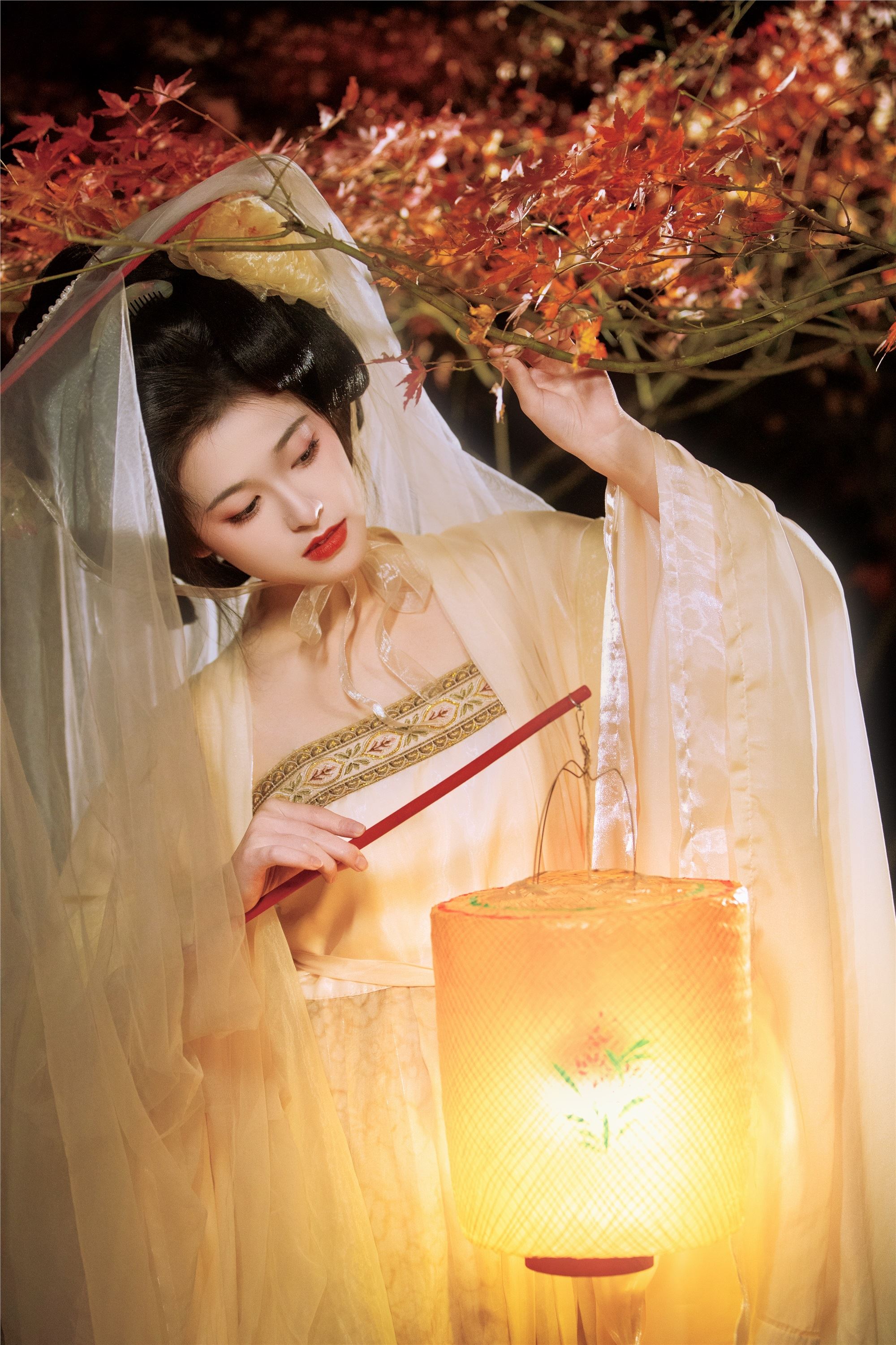 YITUYU 艺图语 2025.03.06 枫霜 恬恬圈圈